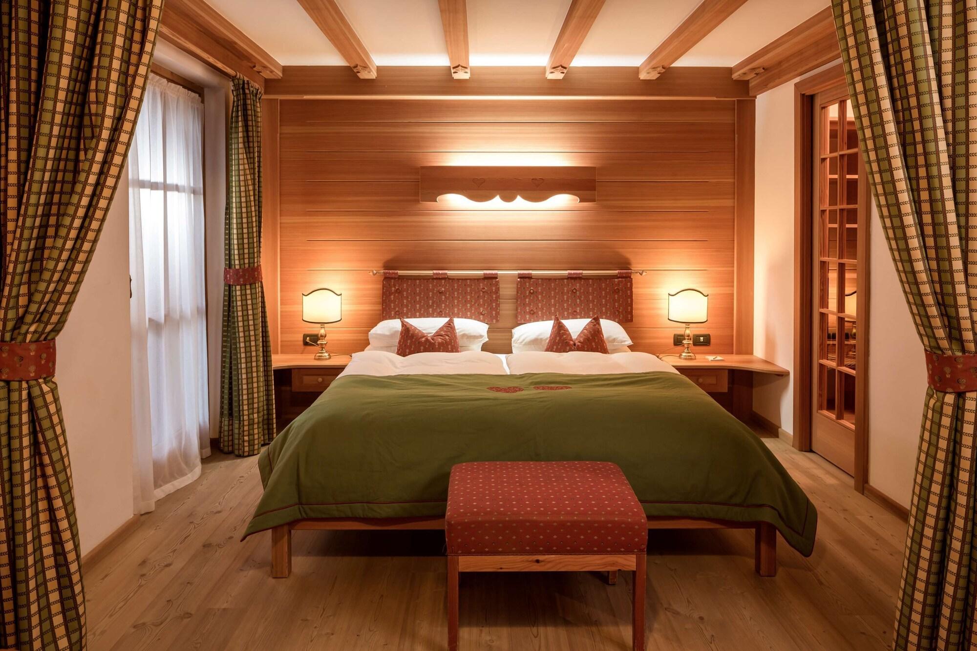 Hotel Chalet Del Sogno Madonna di Campiglio Ngoại thất bức ảnh