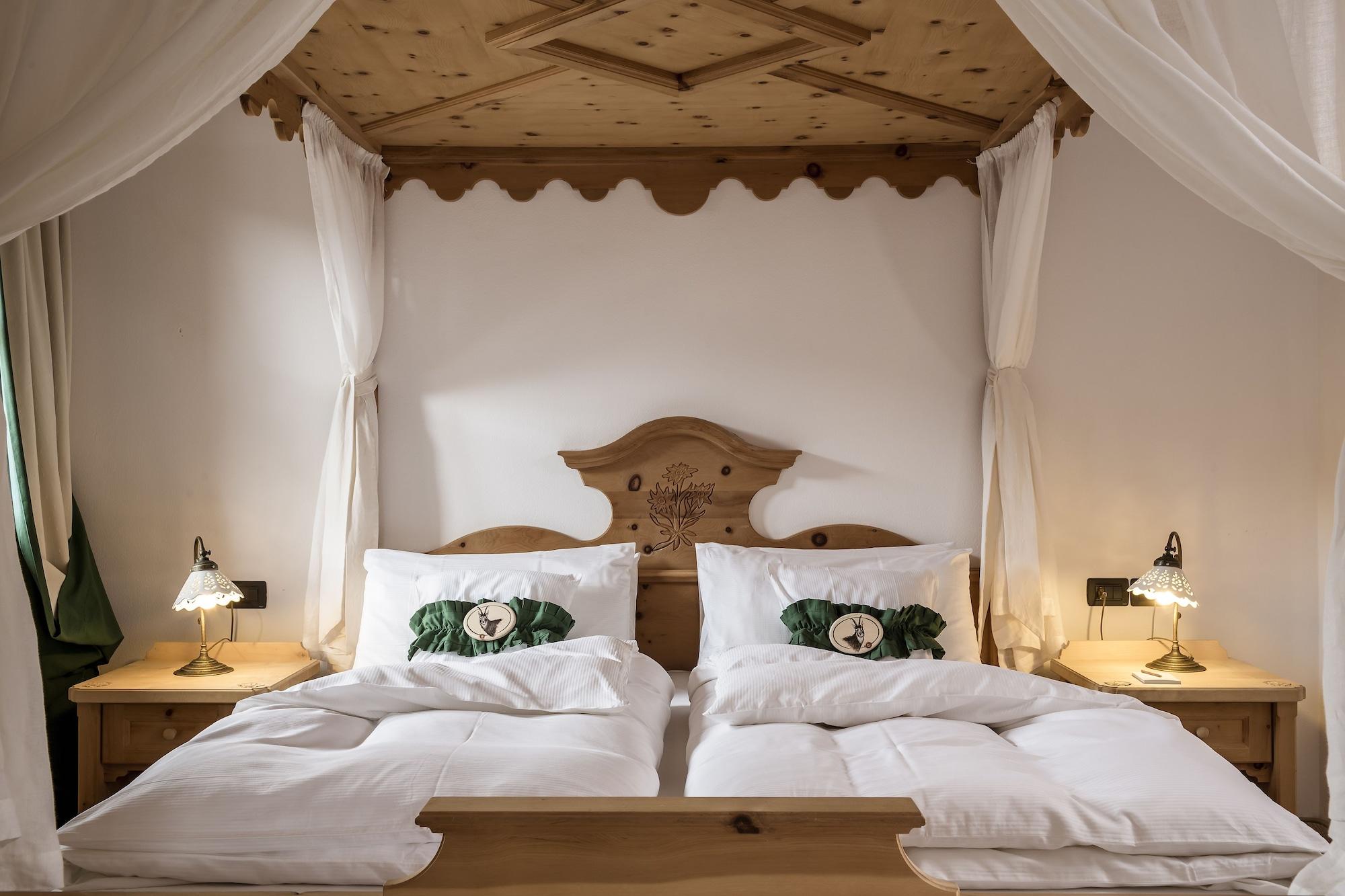 Hotel Chalet Del Sogno Madonna di Campiglio Ngoại thất bức ảnh